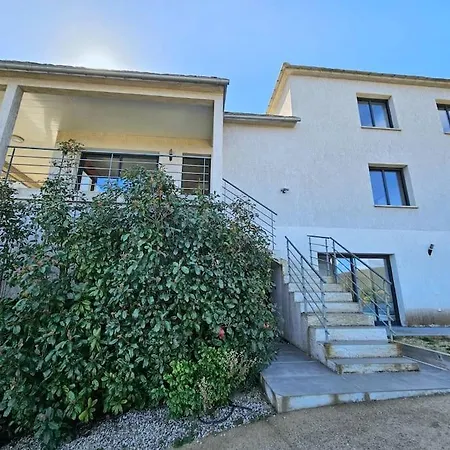 Belle Avec Piscine Et Vue Mer- Village Villa
