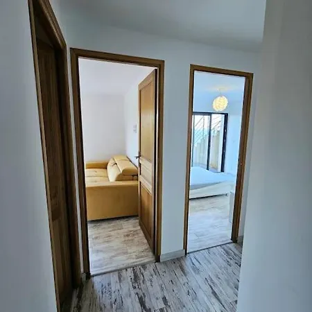 Belle Avec Piscine Et Vue Mer- Village
