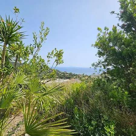 Belle Avec Piscine Et Vue Mer- Village *